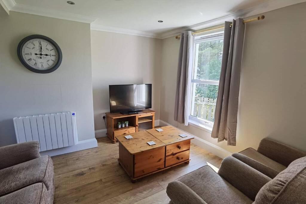 Trotternish Avenue Staffin Iv51 9Ju Villa ภายนอก รูปภาพ